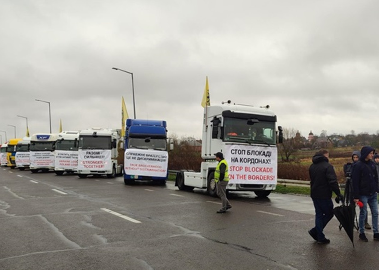 Українські перевізники готують акцію на кордоні з Польщею