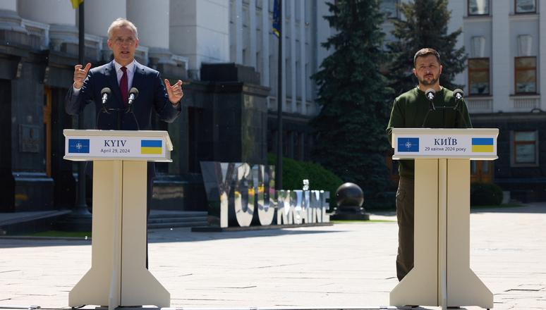 НАТО закликає поспішити з поставками зброї в Україну