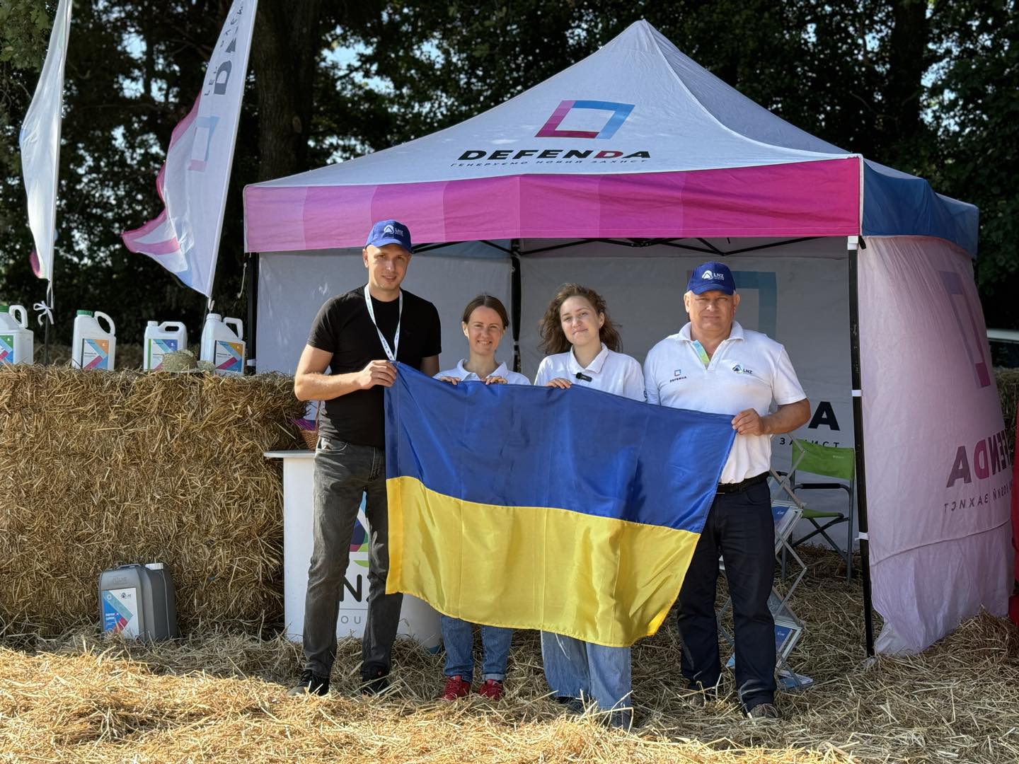 DEFENDA та InterAgroLab Відзначили День Державного Прапора на Дні Поля